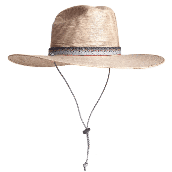 Straw sun hat with trout ribon.